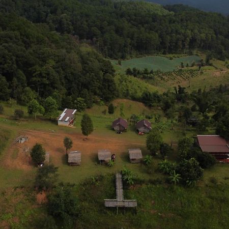 ไร่นิธิสุนทร Nithisoonthon Farmstay Mae Hong Son Exteriér fotografie