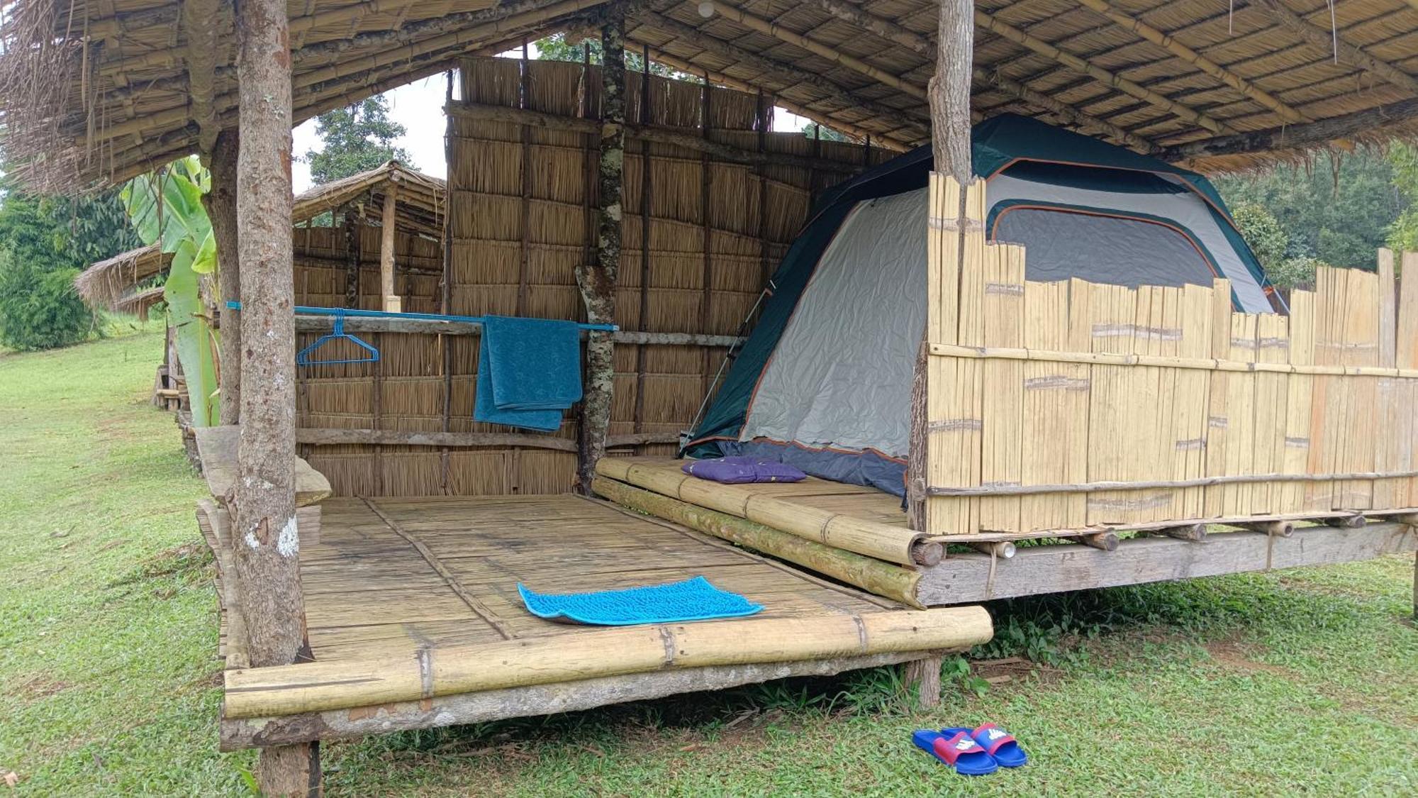 ไร่นิธิสุนทร Nithisoonthon Farmstay Mae Hong Son Exteriér fotografie