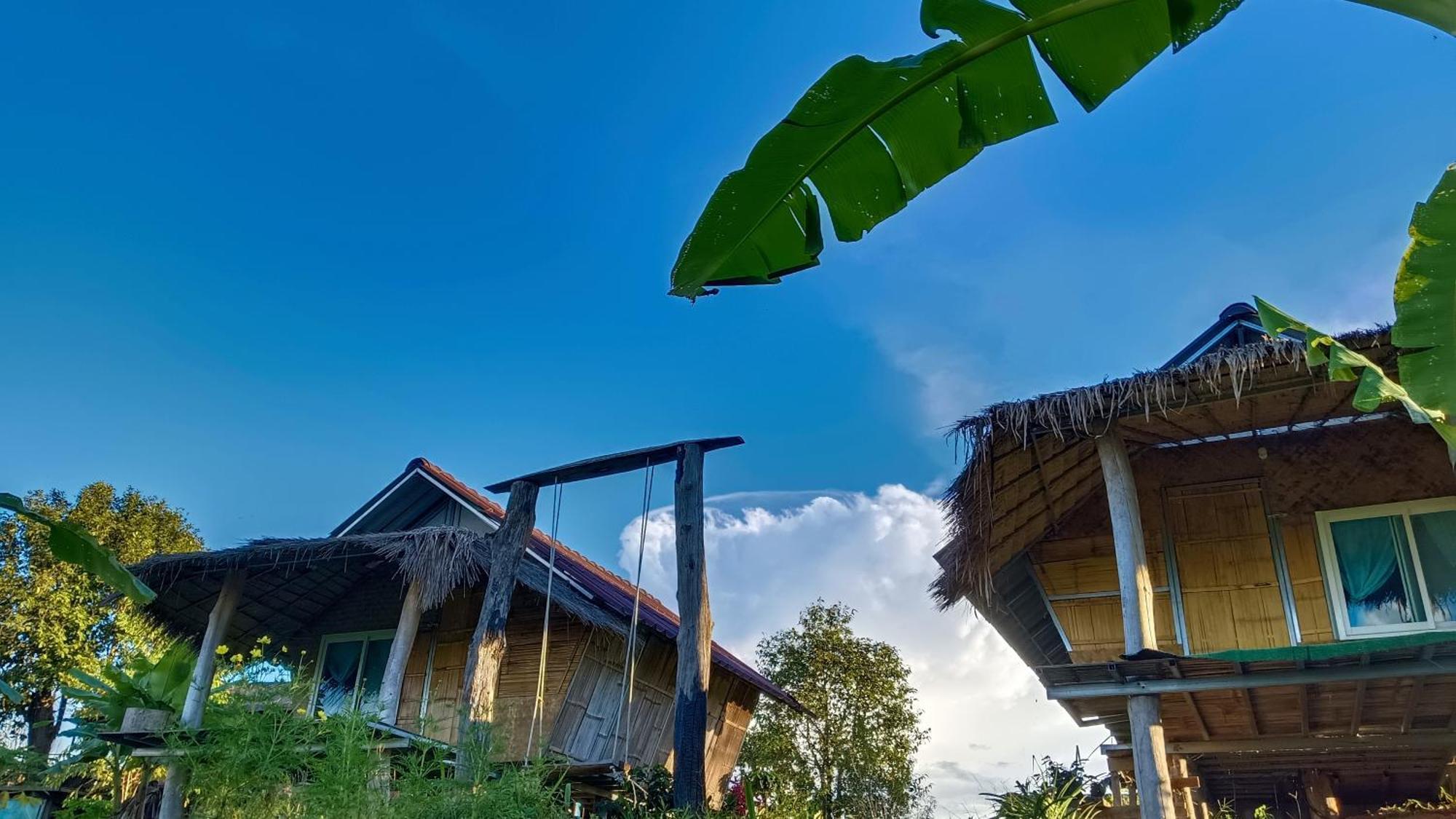ไร่นิธิสุนทร Nithisoonthon Farmstay Mae Hong Son Exteriér fotografie