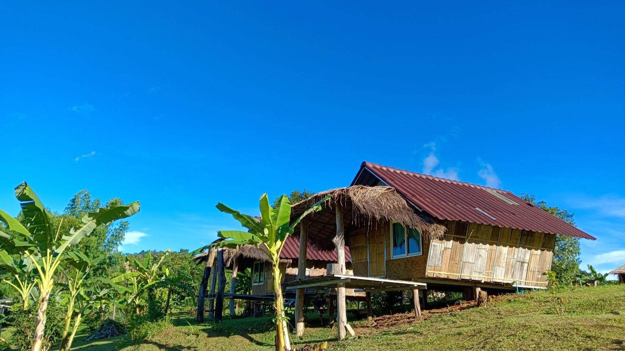 ไร่นิธิสุนทร Nithisoonthon Farmstay Mae Hong Son Exteriér fotografie