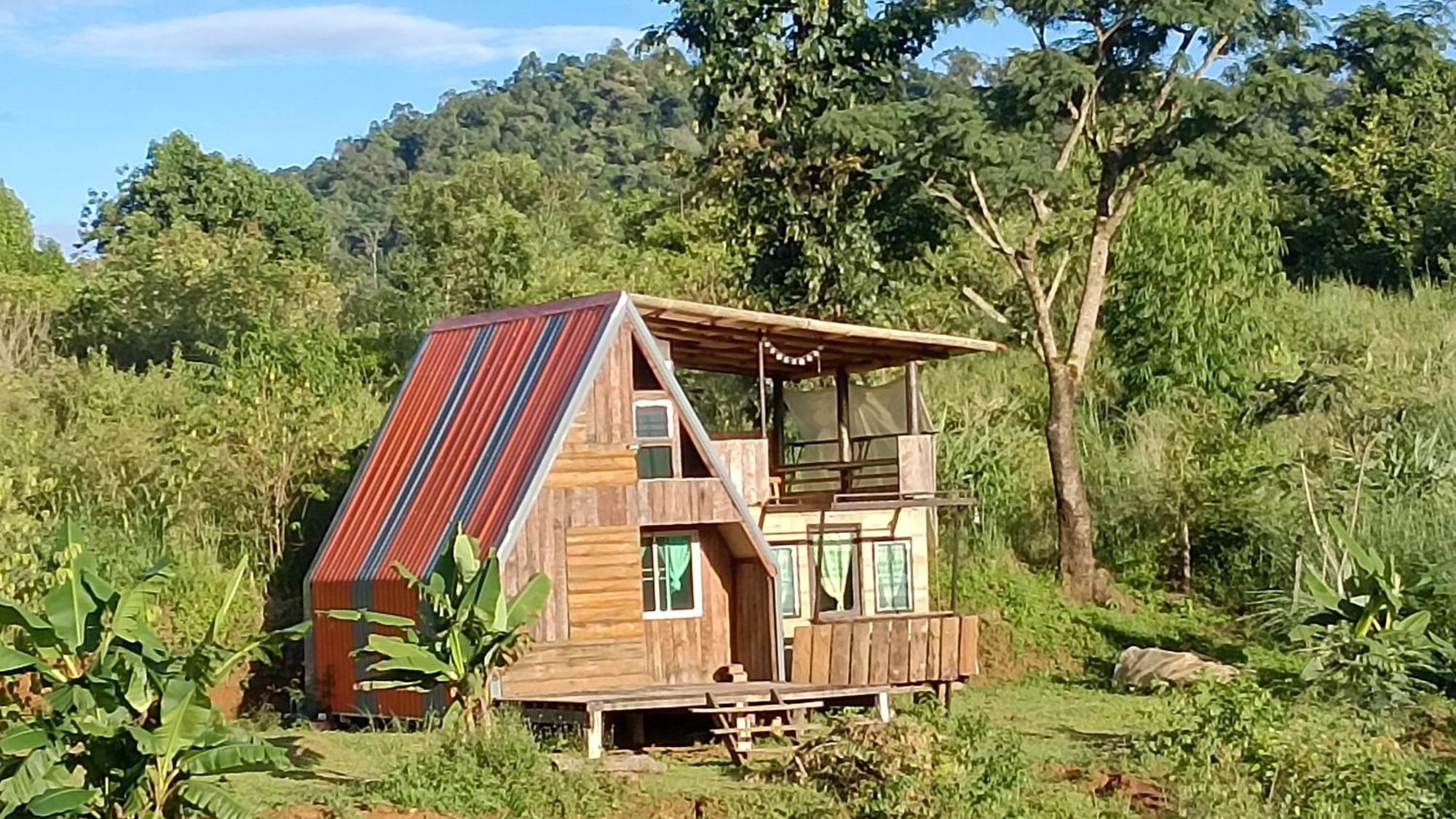 ไร่นิธิสุนทร Nithisoonthon Farmstay Mae Hong Son Exteriér fotografie