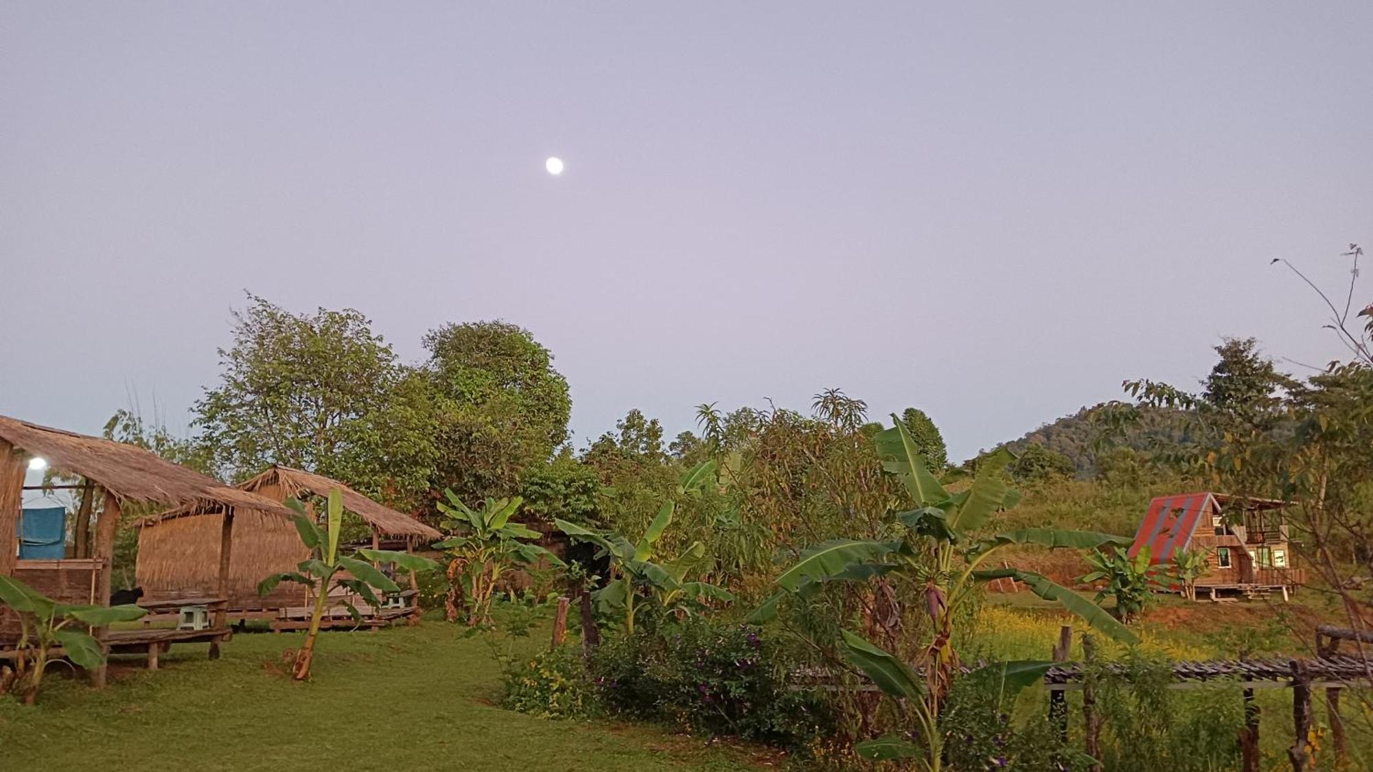ไร่นิธิสุนทร Nithisoonthon Farmstay Mae Hong Son Exteriér fotografie