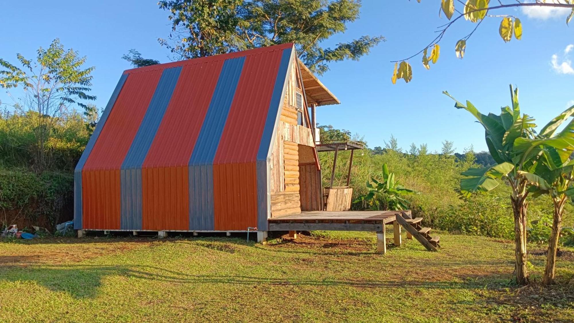 ไร่นิธิสุนทร Nithisoonthon Farmstay Mae Hong Son Exteriér fotografie
